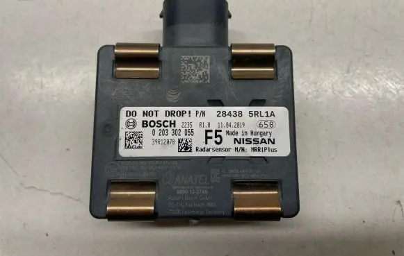 Nissan Juke I F15 Distronic sensor radar 0203302055 284385RL1A