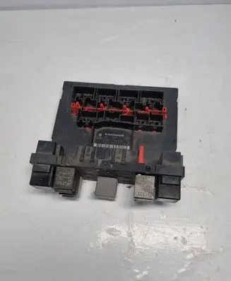 Volkswagen PASSAT B6 Comfort/convenience module 3C0937049J F005V00530 H37S1301