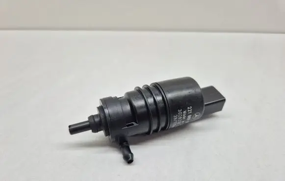Mercedes-Benz C W204 Windscreen/windshield washer pump 2218690121