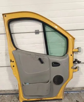 Opel Vivaro Front door