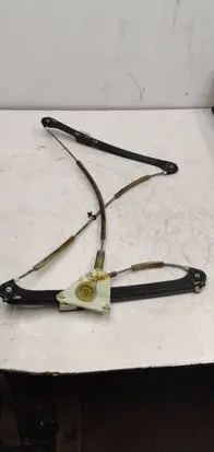 Audi A3 S3 8P Front door electric window regulator 8P3837462A
