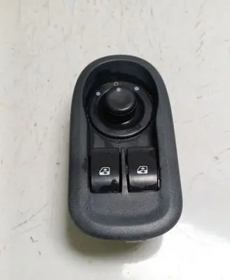 Renault Master III Electric window control switch 8200637849 1007479