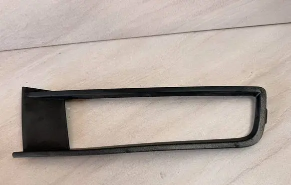 Volkswagen Touran III Front fog light trim/grill 5TA853666C