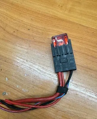 BMW 5 E39 Fuse 8373678