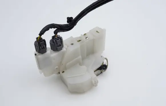 Honda Accord Front door lock 