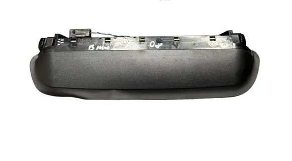 BMW 5 E60 E61 Third/center stoplight A046811 TH149D0T TH150D0T