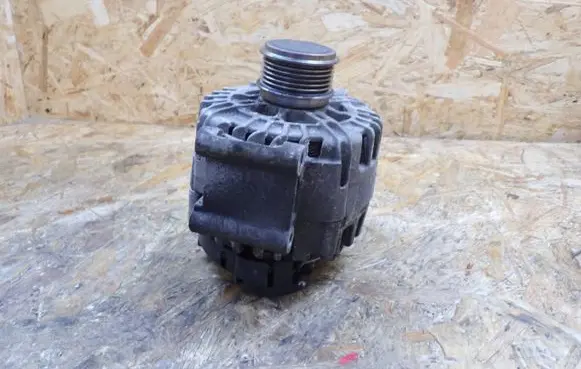 Skoda Octavia Mk3 (5E) Generator/alternator 06J903023D