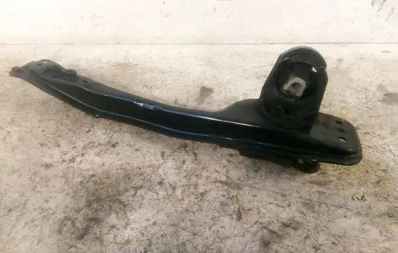 Toyota Corolla Verso AR10 Front subframe 512040F010 519600F010