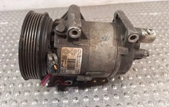 Renault Scenic II - Grand scenic II Air conditioning (A/C) compressor (pump) S25081208 8200600110