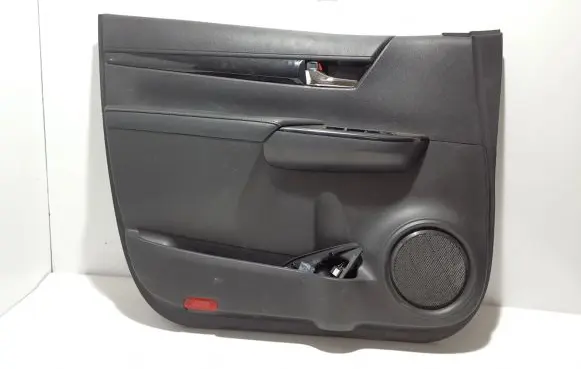 Toyota Hilux (AN120, AN130) Front door card panel trim 67620YP040C0