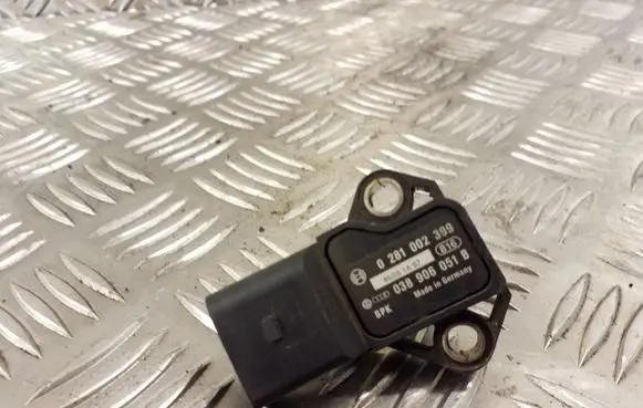 Volkswagen Golf Plus Air pressure sensor 0281002399 038906051B