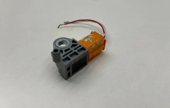 Mazda 6 Airbag deployment crash/impact sensor GDK457KC0 CD273031610