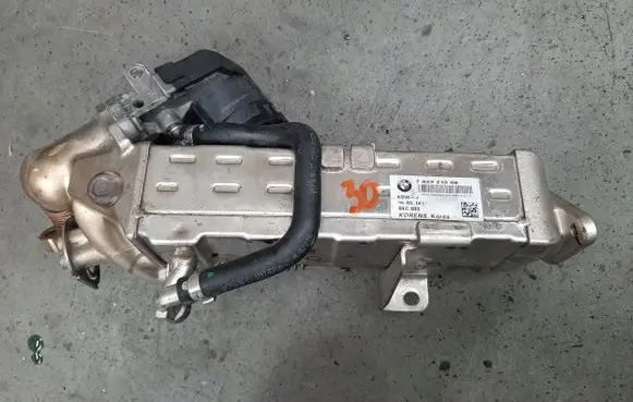 BMW X5 F15 EGR valve cooler 53E1A69828F9