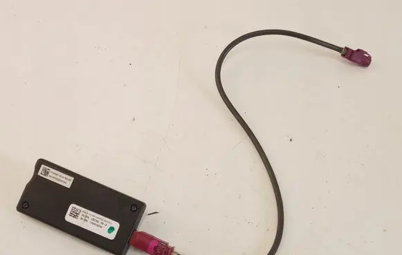 Tesla Model S Other control units/modules 1030587-00-A