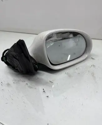 Volkswagen PASSAT B6 Front door electric wing mirror 3C0857934