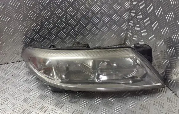 Renault Laguna II Headlight/headlamp 8200002847