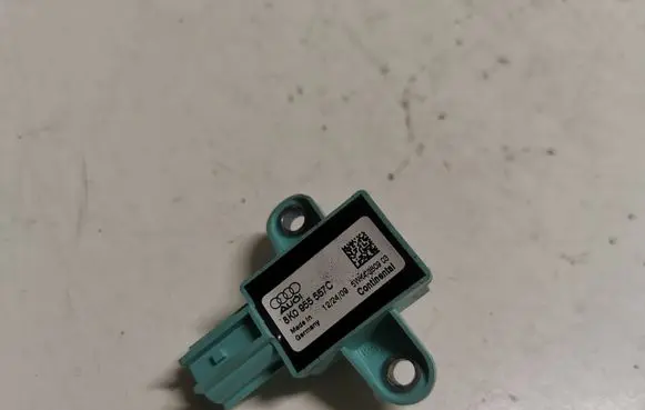 Audi A5 8T 8F Airbag deployment crash/impact sensor 8K0955557C
