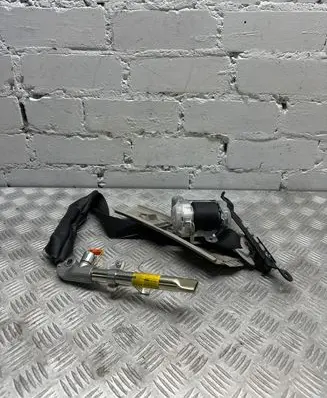 Subaru Legacy Front seatbelt 7S1590P 320310