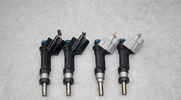 Toyota Yaris Fuel injectors set 2320947010 0280158213