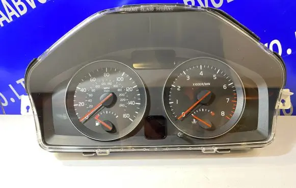Volvo V50 Speedometer (instrument cluster) 69199430T 36000195