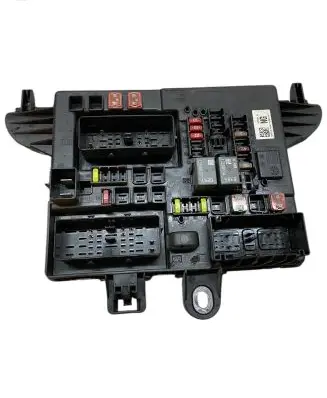 Opel Insignia A Fuse module 13277323