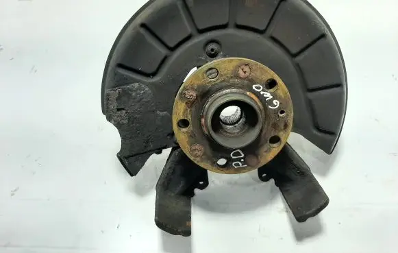 Volkswagen Golf VI Front wheel hub