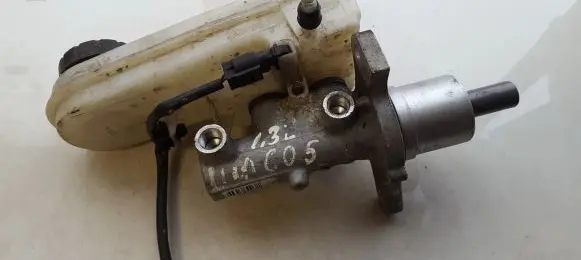 Mitsubishi Colt Master brake cylinder 32067273d 32067273-d