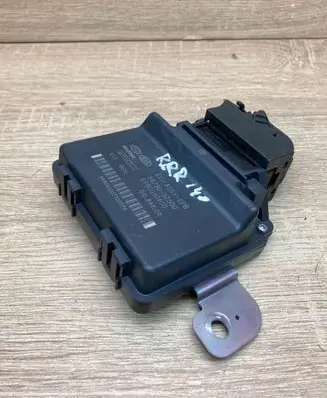 Hyundai i40 Hand brake control module 597903Z500 EP80010400 WITHPLUG