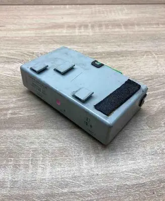 Volvo S40, V40 Alarm control unit/module 30889926 MB2323008461