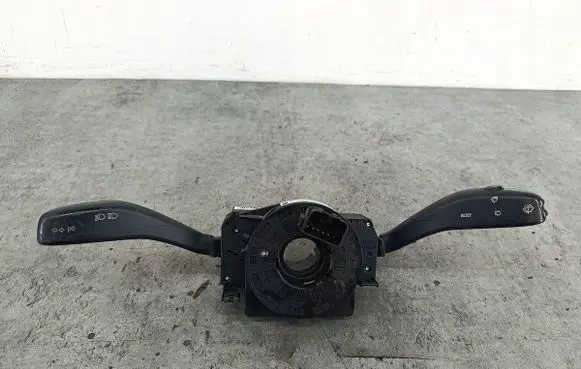 Volkswagen Polo IV 9N3 Wiper turn signal indicator stalk/switch