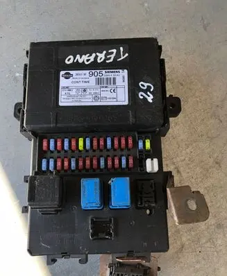 Nissan Terrano Fuse box set 285519F905 5WK48540