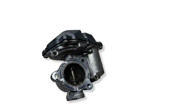 Audi A4 S4 B9 Throttle valve 04L131501B