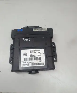 Audi Q7 4L Gearbox control unit/module 0C8927750Q 001S2090 SARH003602