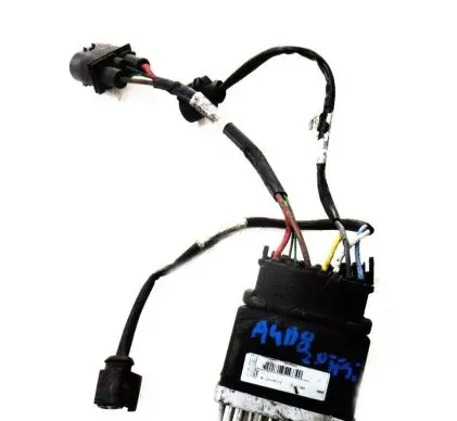 Audi A4 S4 B8 8K Coolant fan relay 8K0959501E 1273519 8K0910501F