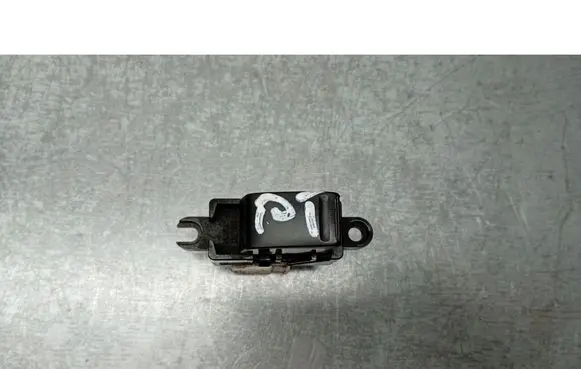 Nissan X-Trail T30 Electric window control switch 