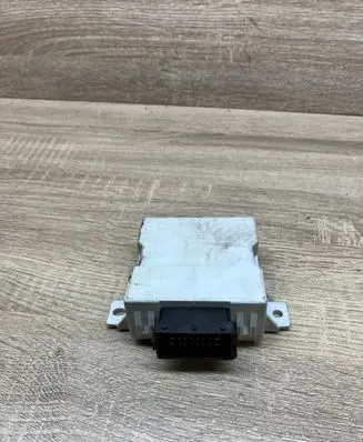 Toyota Avensis T250 Window wiper relay 150696