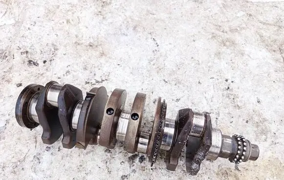 Opel Omega B2 Crankshaft 90428112