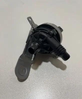 BMW 3 G20 G21 Electric auxiliary coolant/water pump 8651287