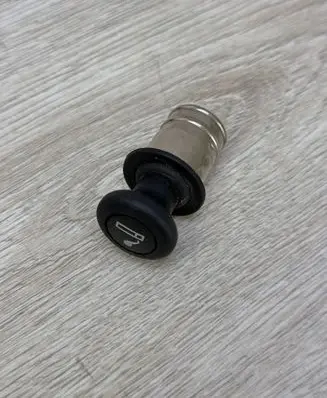 Volkswagen PASSAT B6 Cigarette lighter