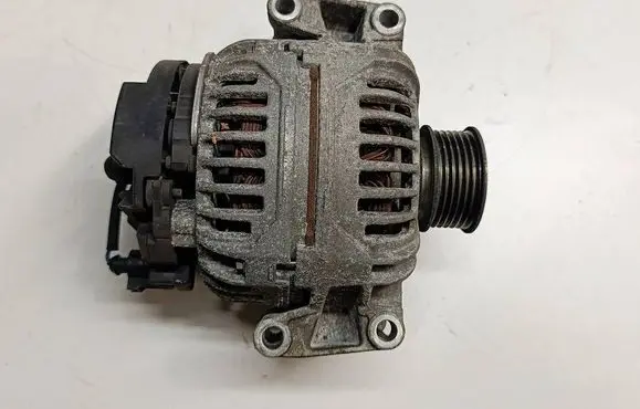 Volkswagen Scirocco Generator/alternator 06B903016ABT1 06B903016AB