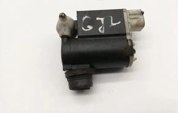 Hyundai ix20 Windscreen/windshield washer pump