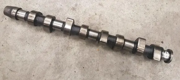 Volkswagen Golf II Camshaft 068109101B 068109101