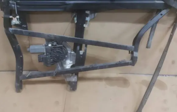 Audi A6 S6 C5 4B Sliding door window regulator with motor 4B0839398B