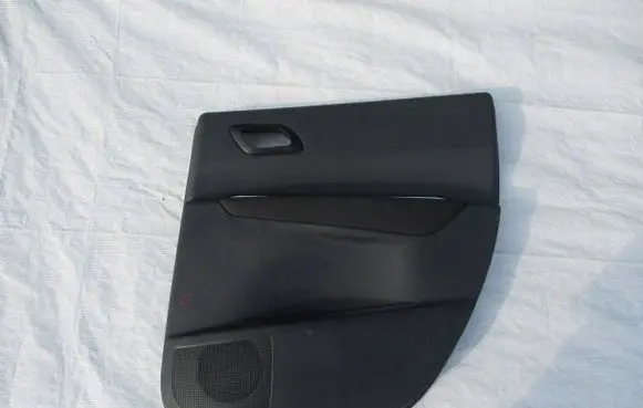 Peugeot 3008 I Rear door card panel trim 98005587ZE