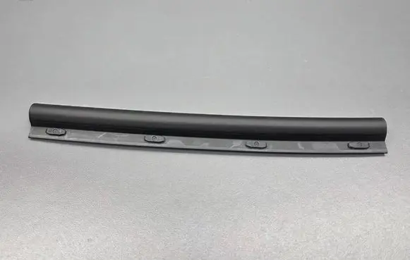 Volkswagen Tiguan Engine compartment rubber 5NA823709