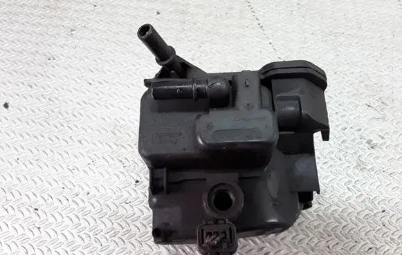 Ford Focus C-MAX Fuel filter 9305108C