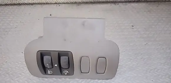 Renault Scenic II - Grand scenic II Headlight level height control switch