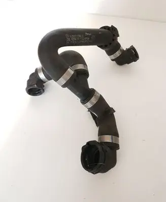 Mercedes-Benz C W205 Engine coolant pipe/hose A0009972359 A2055013784