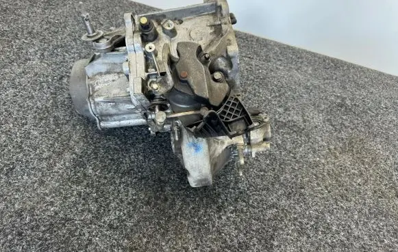 Citroen C4 I Picasso Manual 6 speed gearbox 20DP56 3122013B
