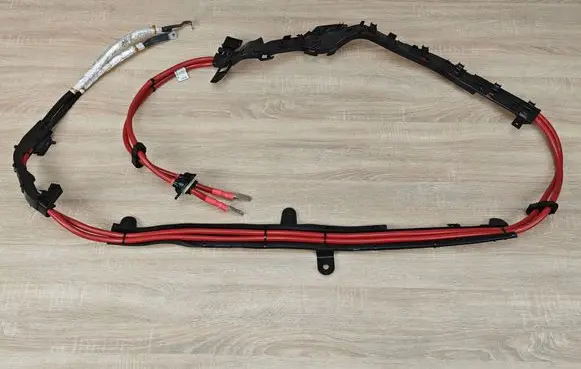 BMW 8 G16 Positive cable (battery) 9381589